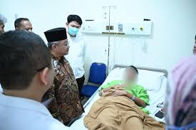 Pemulihan Psikososial Siswa Korban Ledakan SMAN 72: Komitmen Mendikdasmen untuk Pulihkan Mental dan Fisik Korban